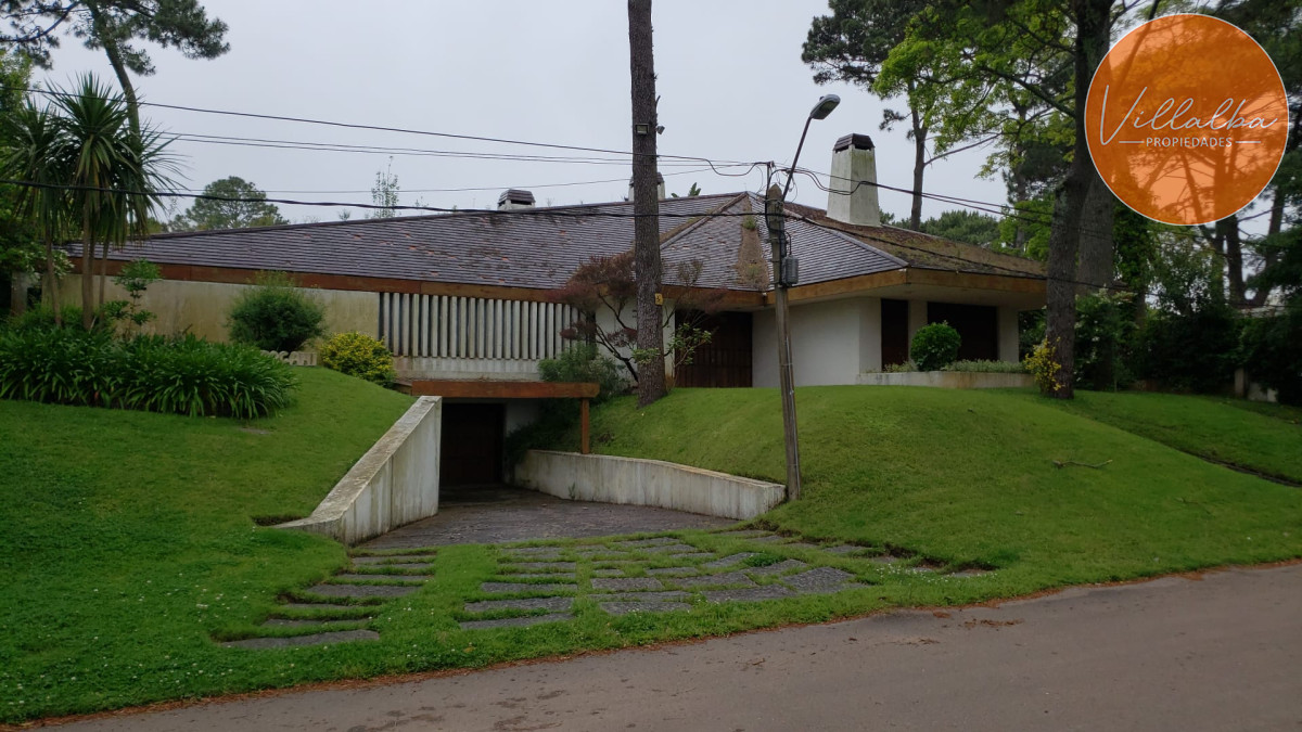 Casa ID.2934 - Hermosa y Amplia Casa en Mansa en venta