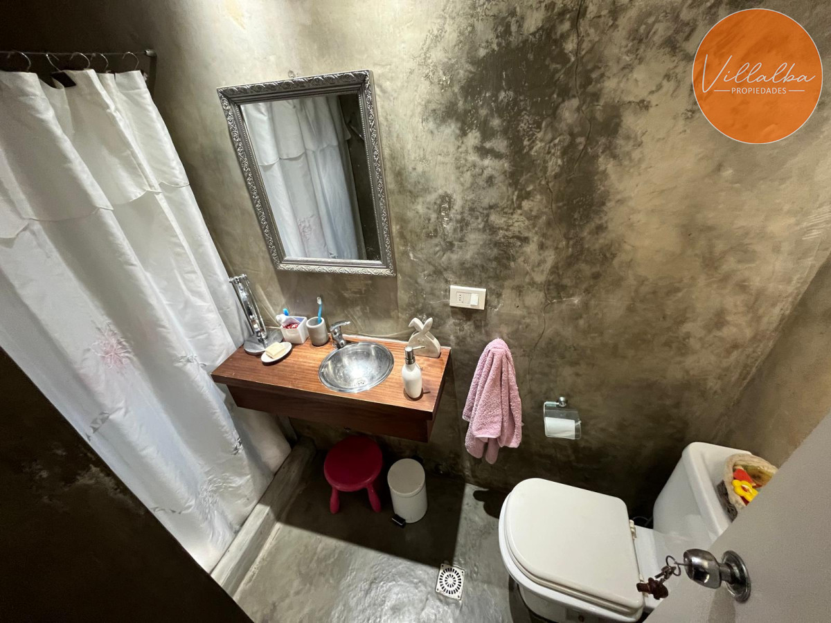 Casa ID.2972 - Vende casa muy linda en Pinares , Punta del Este 