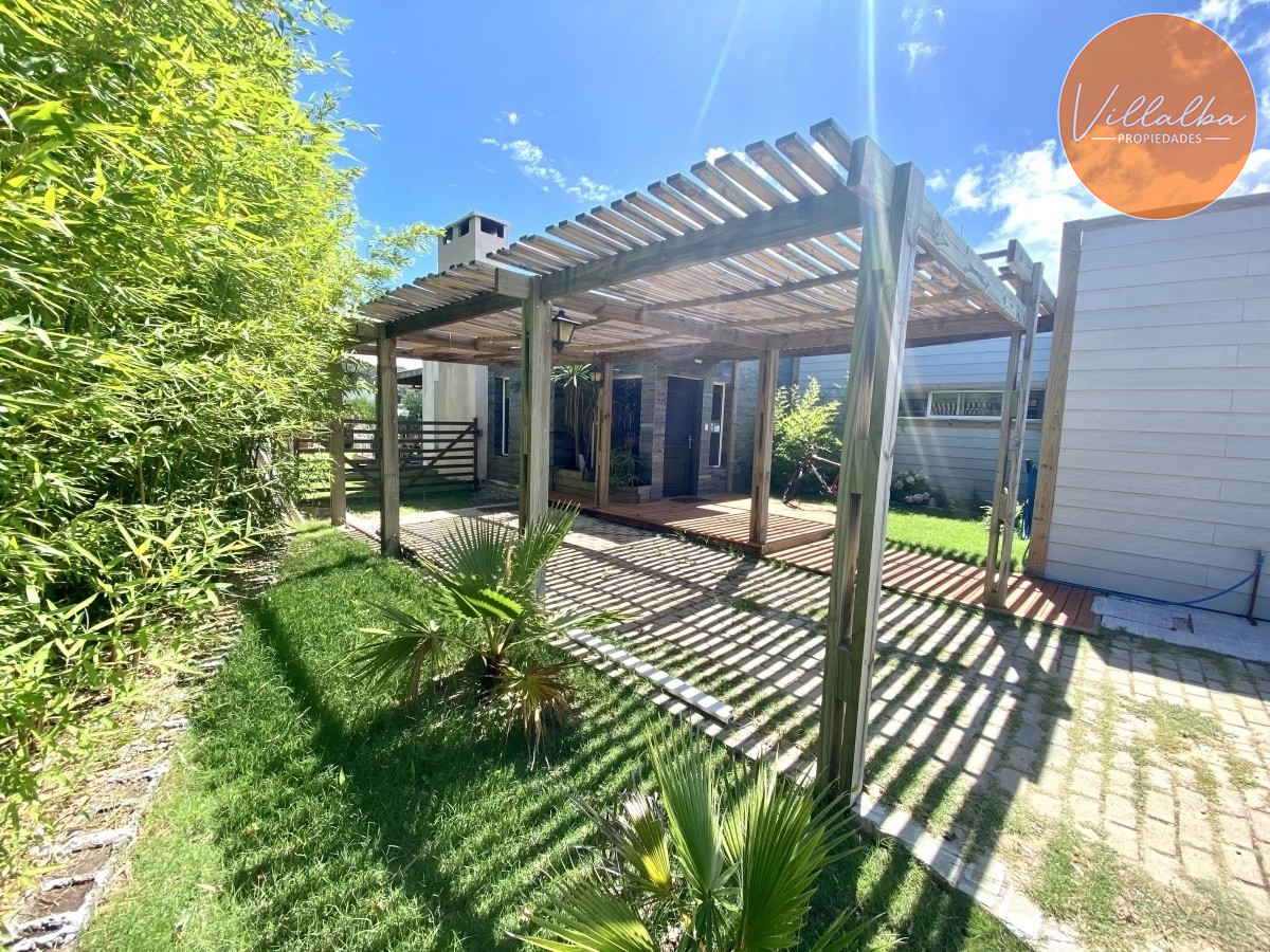 Casa ID.2042 - Gran oportunidad de casa en excelente zona 
