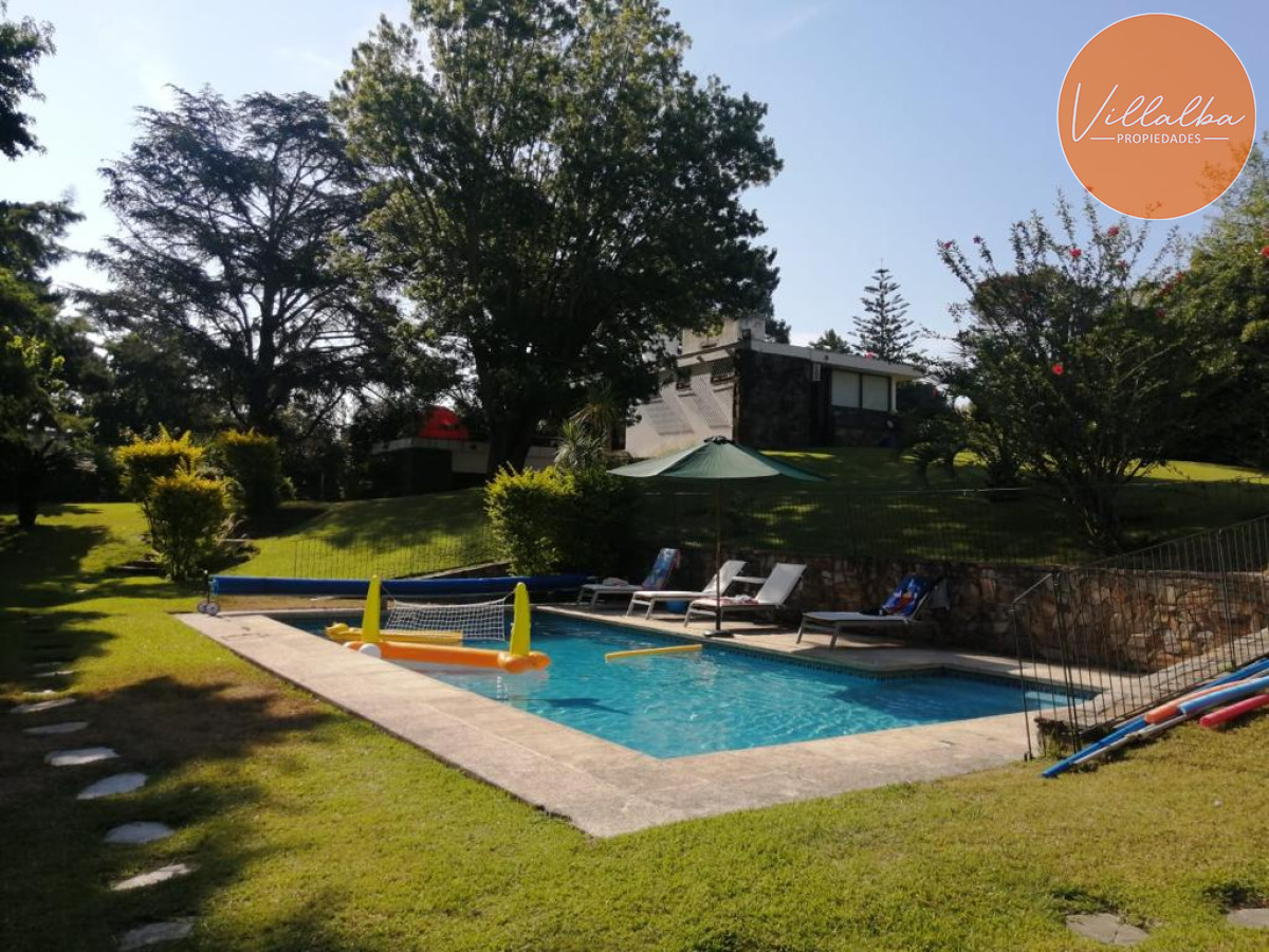 Casa ID.2933 - Casa en venta, Oportunidad para desarrollo inmobiliario en Playa Mansa, Punta del Este. 