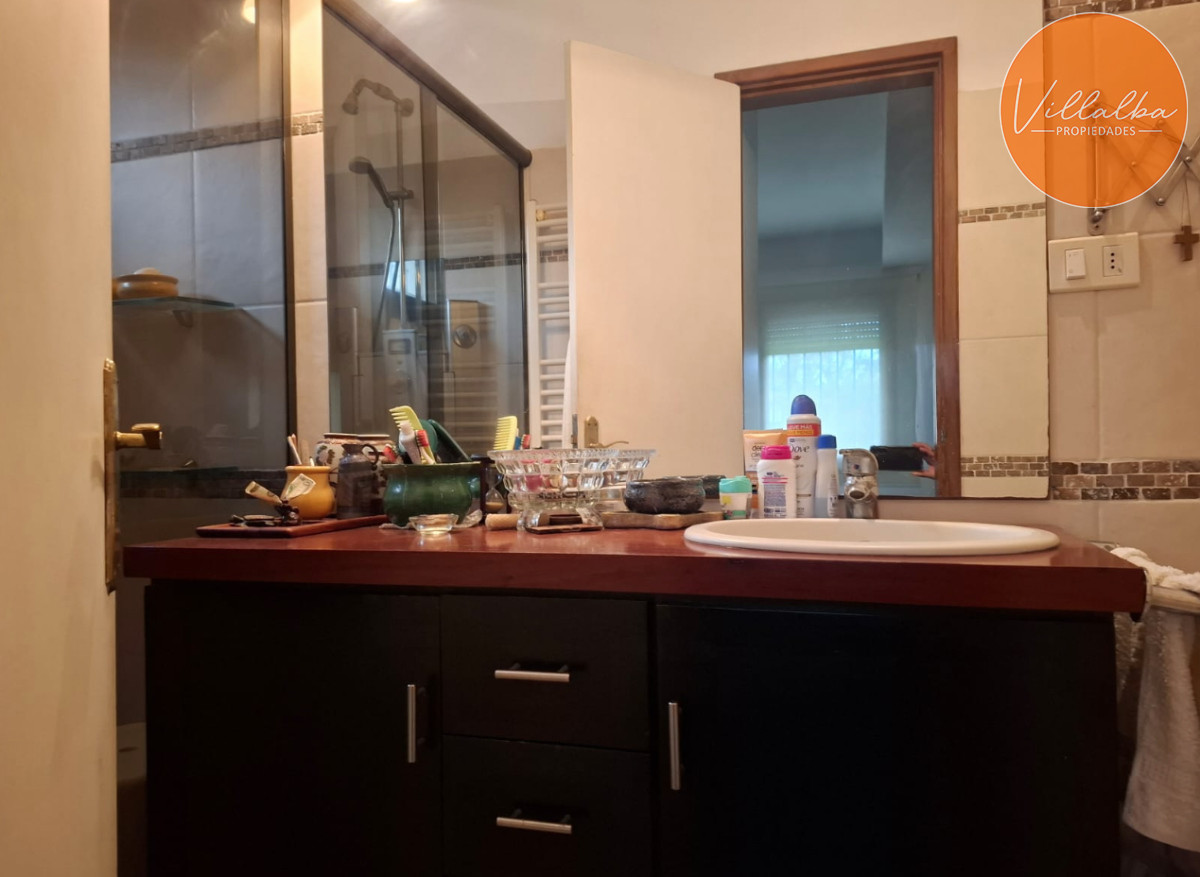 Apartamento ID.3500 - Casa de 3 dormitorios en Barrio Cantegril