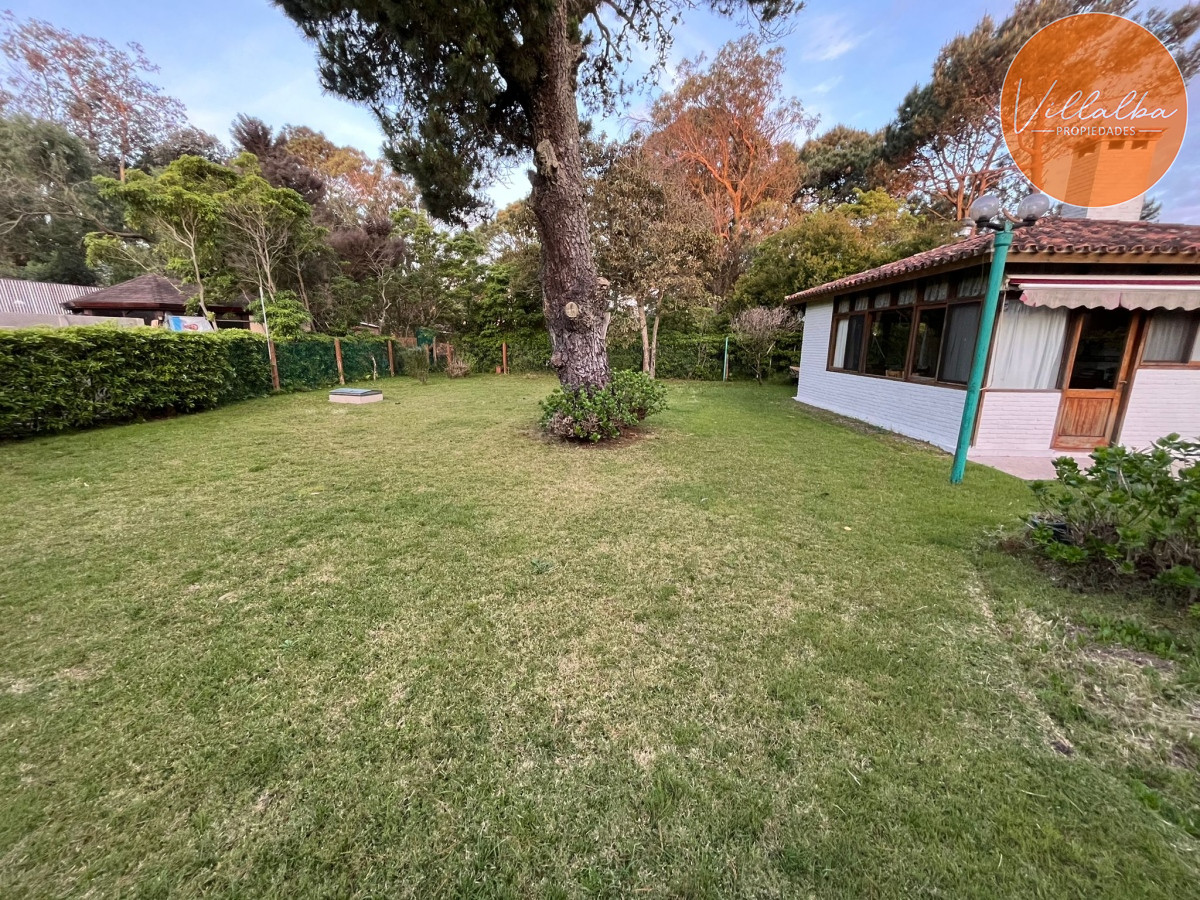 Apartamento ID.3213 - Vende casa de 3 dormitorios en Pinares, Punta del Este 