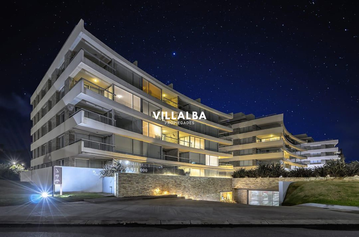 Apartamento ID.4249 - Departamento de 2 suites + depedencia en venta Frente al mar.