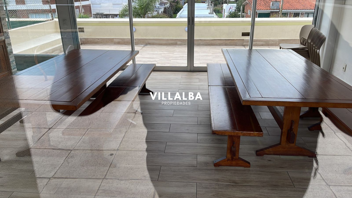 Apartamento ID.4122 - Vende apartamento de 2 dormitorios en Brava Punta del Este