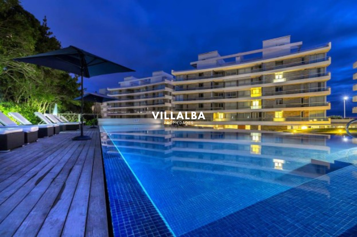 Apartamento ID.4249 - Departamento de 2 suites + depedencia en venta Frente al mar.