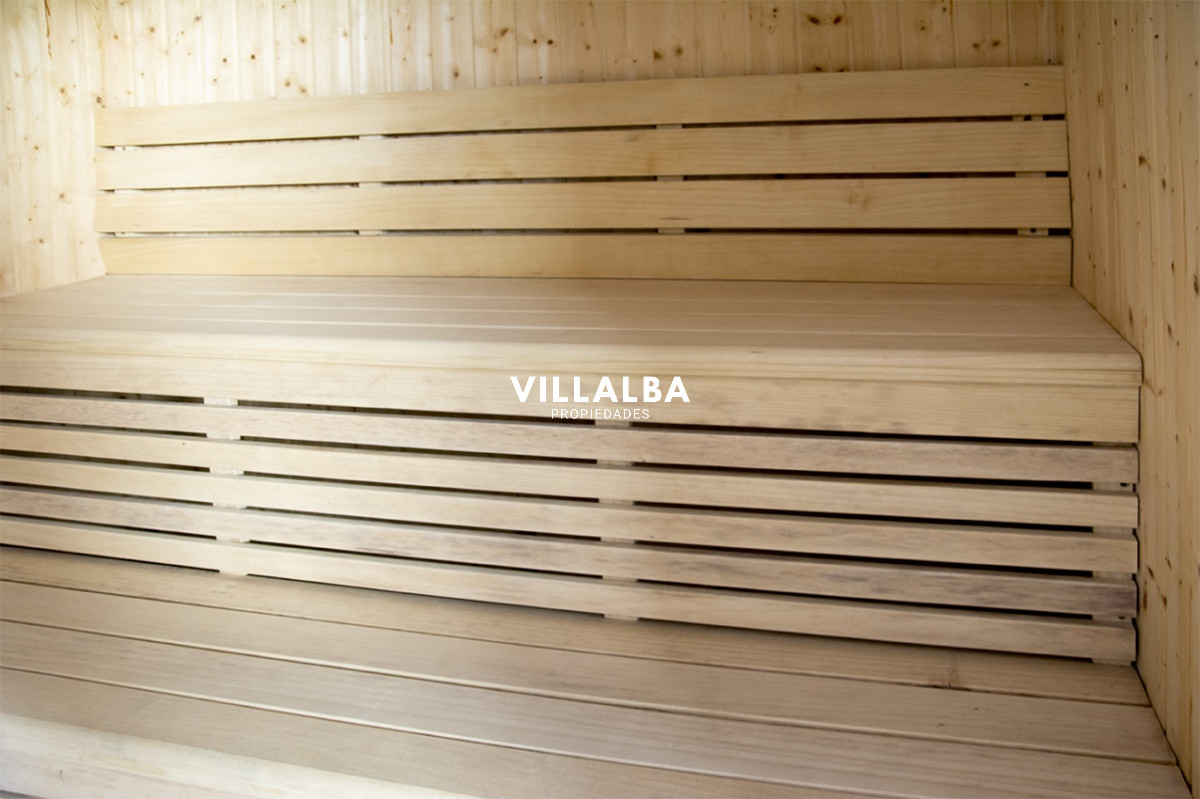 Apartamento ID.2178 - Vende apartamento. Edificio Bonaire. 3 dormitorios con servicios. Brava, Peninsula, Punta del Este