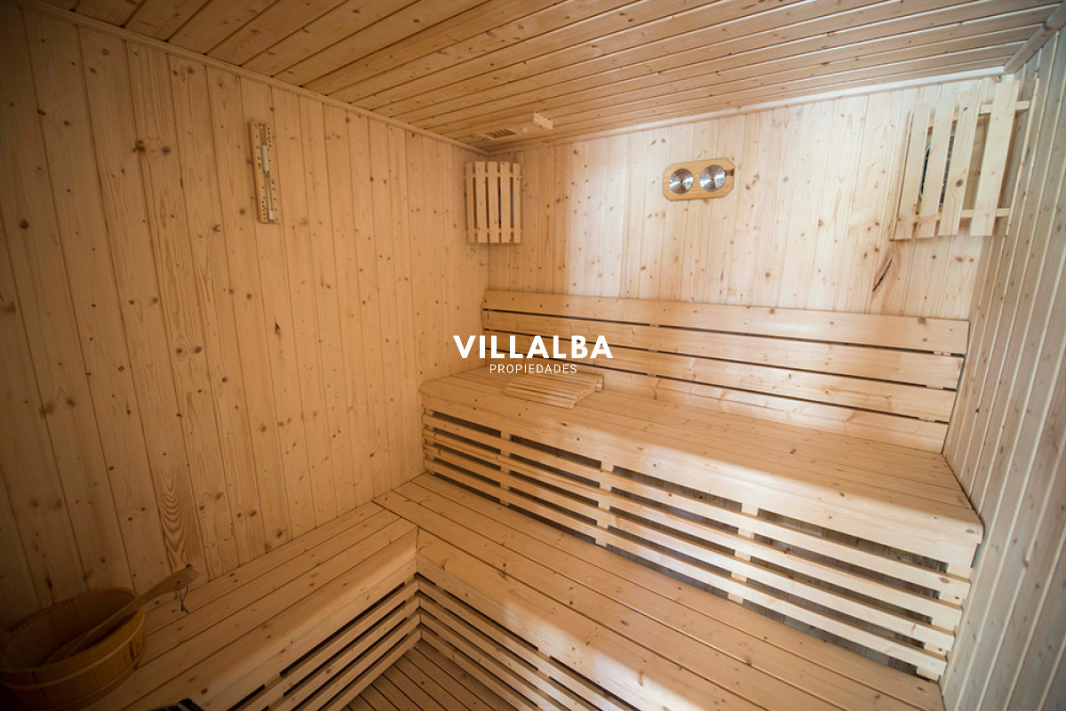 Apartamento ID.3666 - Espectacular departamento duplex a pasos del mar . 3 dormitorios en venta