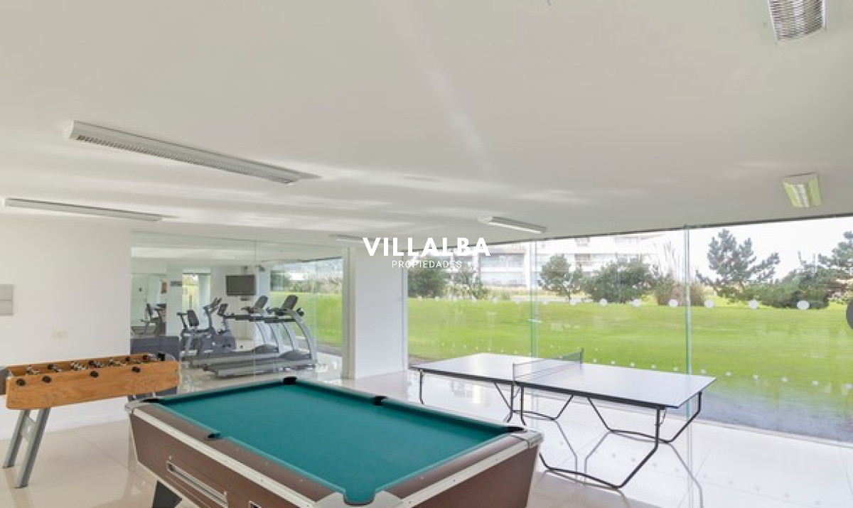 Apartamento ID.2369 - Hermoso Departamento en venta frente a Playa Brava, 3 dorm + dep. Marigot Brava
