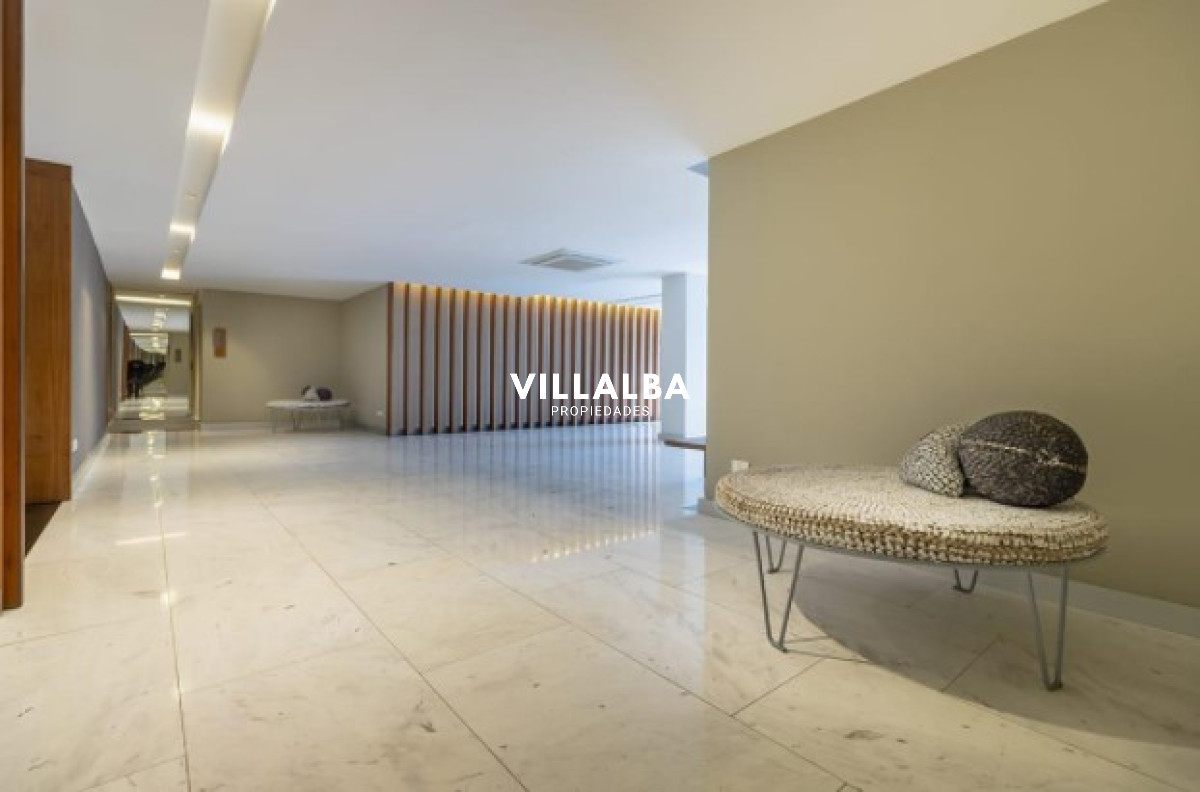 Apartamento ID.4249 - Departamento de 2 suites + depedencia en venta Frente al mar.