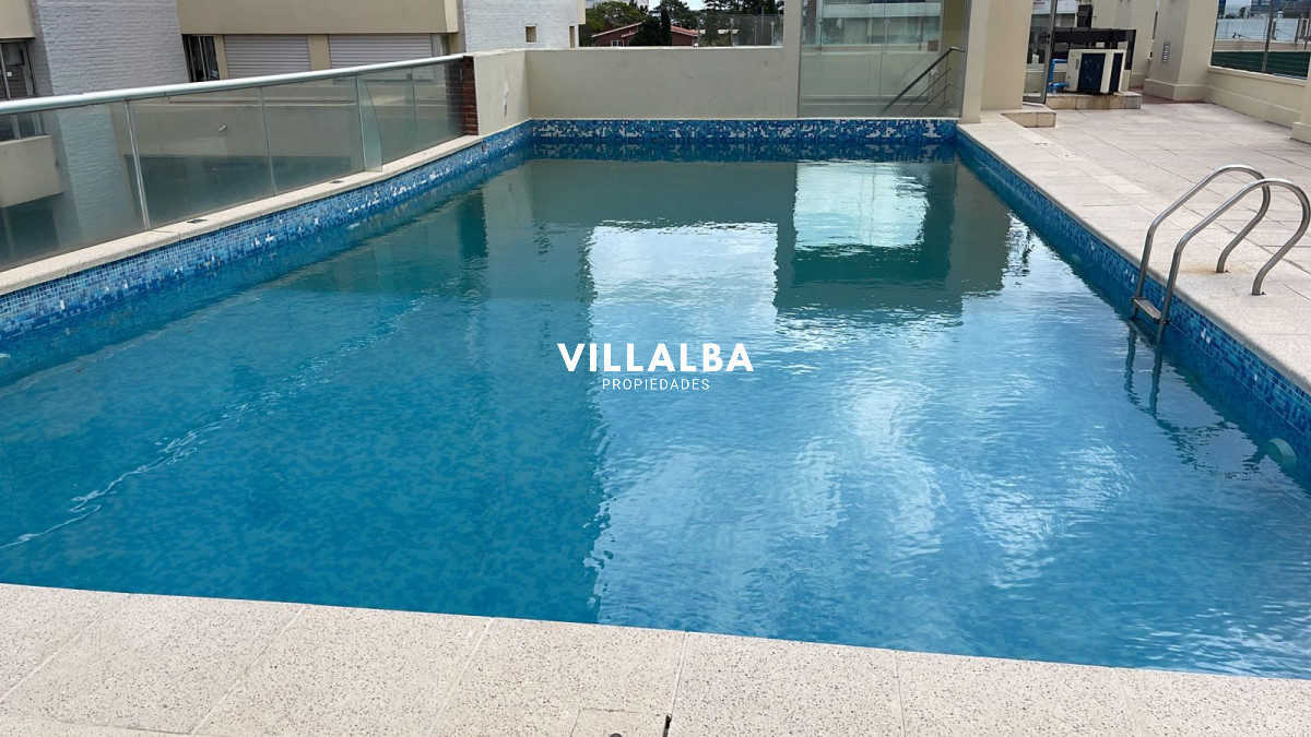 Apartamento ID.4122 - Vende apartamento de 2 dormitorios en Brava Punta del Este