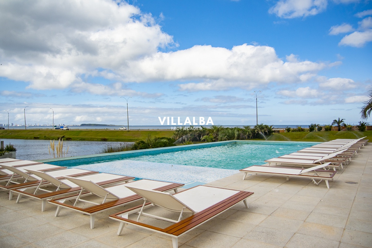 Apartamento ID.3358 - Vende apartamento con vista al mar de 3 suites, en Mansa- Punta del Este.