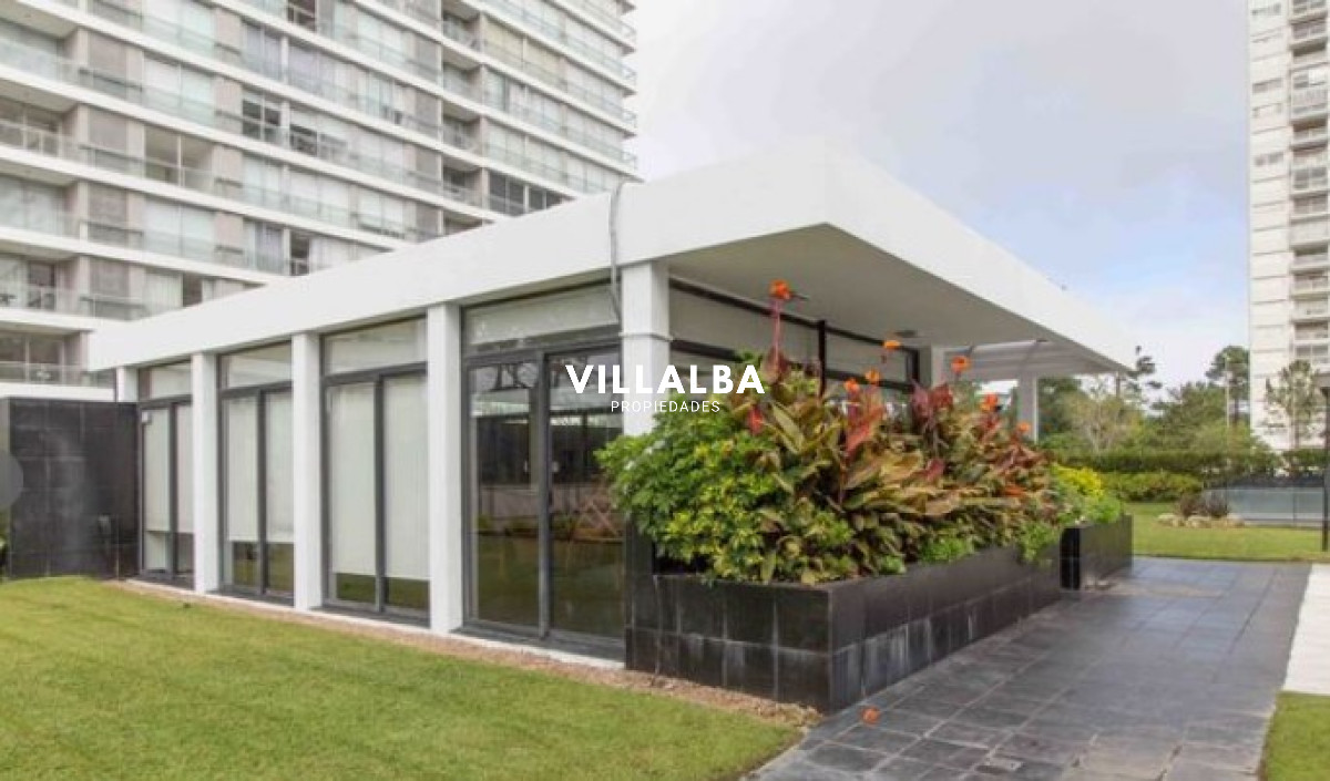 Apartamento ID.4001 - Vende apto de 2 dormitorios con vista al mar en Punta del este