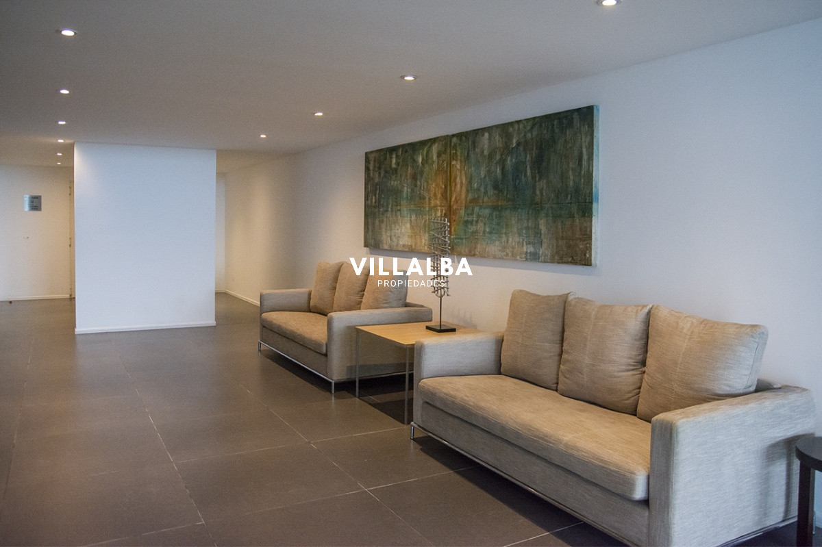 Apartamento ID.2178 - Vende apartamento. Edificio Bonaire. 3 dormitorios con servicios. Brava, Peninsula, Punta del Este