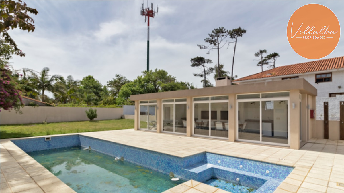 Apartamento ID.3309 - Vende apartamento en playa mansa de 1 dormitorio con parrillero, Punta del Este 