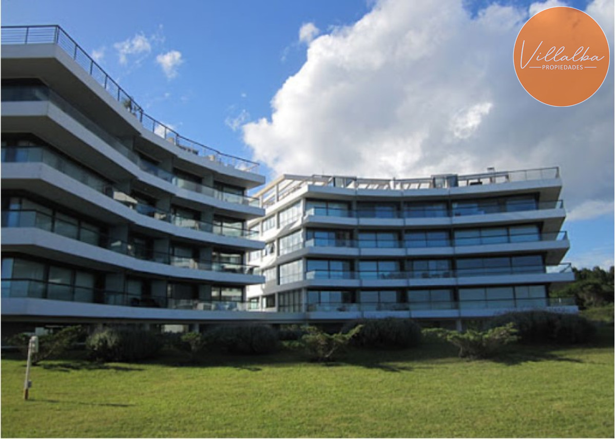 Apartamento ID.2367 - Penthouse frente al mar en venta, 3 suites. Blue Bird