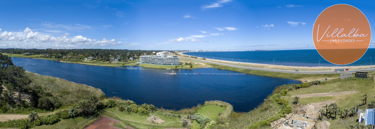 Apartamento ID.3358 - Vende apartamento con vista al mar de 3 suites, en Mansa- Punta del Este.