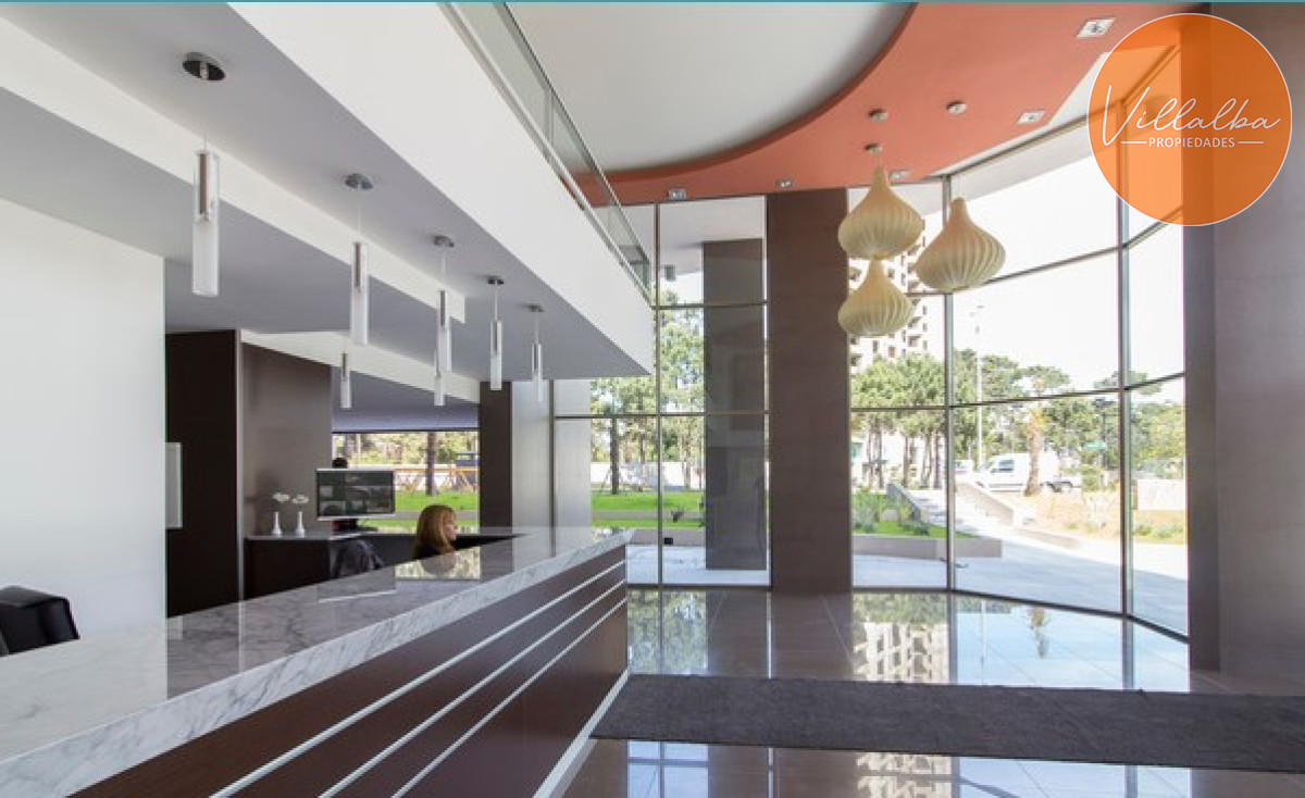 Apartamento ID.3468 - Vende apartamento de 2 dormitorios en Stradivarius, Punta del Este