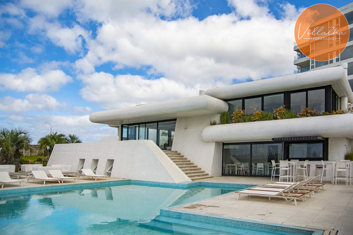 Apartamento ID.3358 - Vende apartamento con vista al mar de 3 suites, en Mansa- Punta del Este.