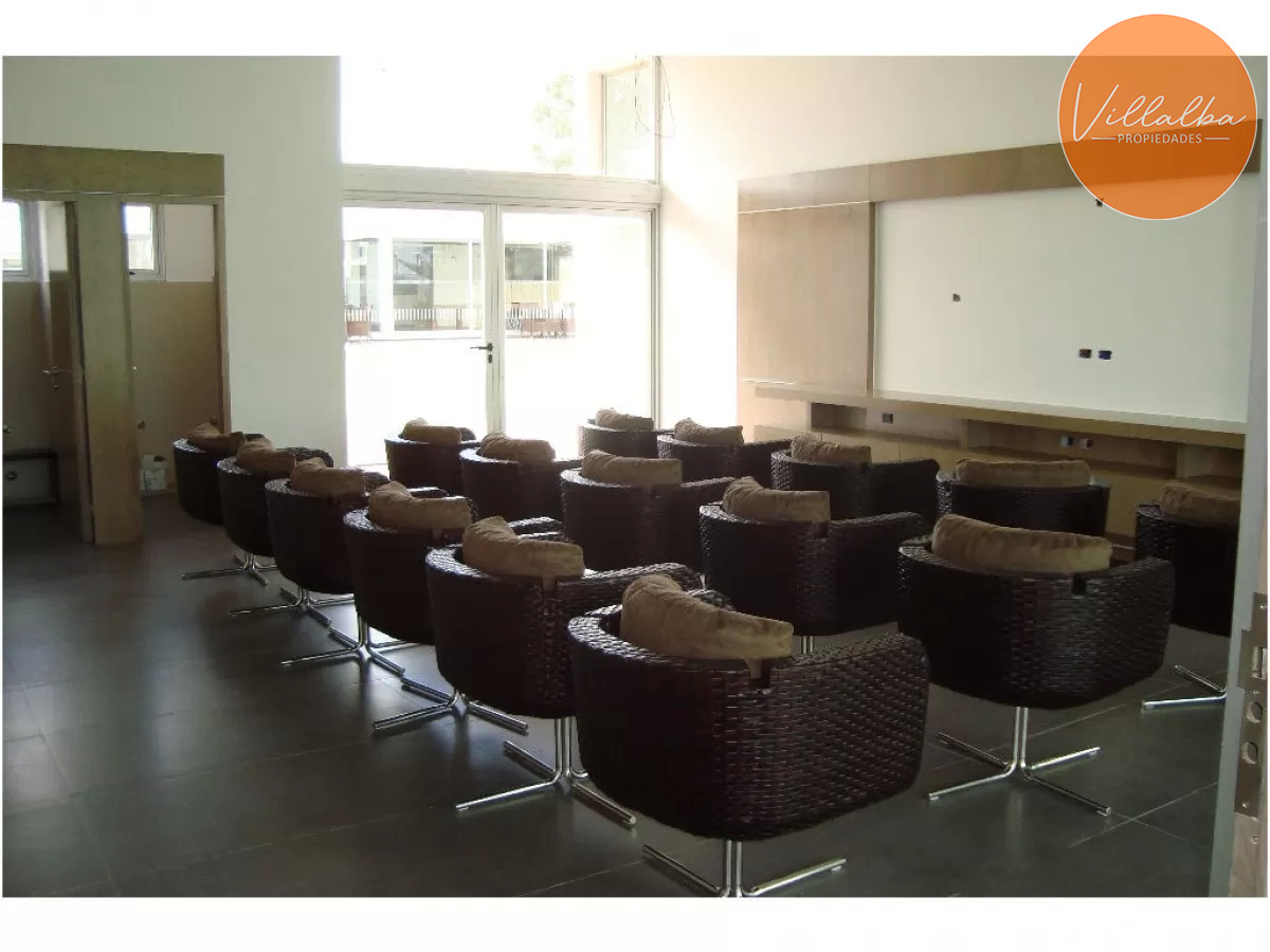 Apartamento ID.2256 - Espectacular penthouse a metros de playa mansa, 2 suites en venta!