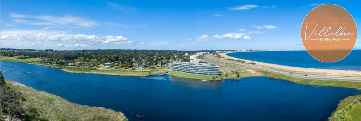Apartamento ID.3358 - Vende apartamento con vista al mar de 3 suites, en Mansa- Punta del Este.