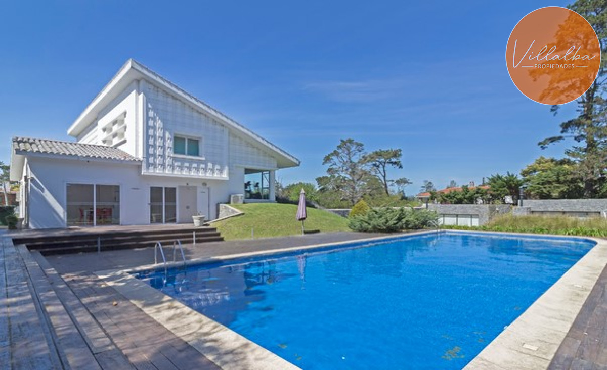 Apartamento ID.3120 - Vende apartamento de 2 dormitorios en San Rafael, Punta del Este