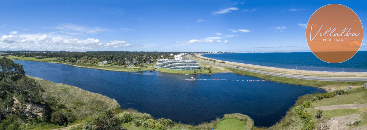 Apartamento ID.3358 - Vende apartamento con vista al mar de 3 suites, en Mansa- Punta del Este.