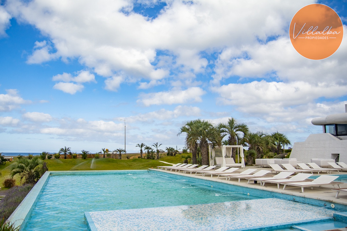 Apartamento ID.3358 - Vende apartamento con vista al mar de 3 suites, en Mansa- Punta del Este.