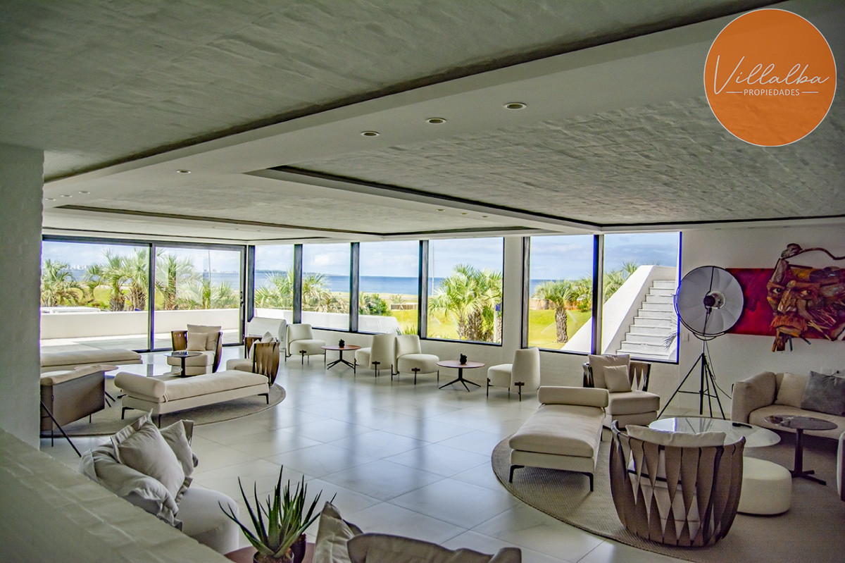 Apartamento ID.3358 - Vende apartamento con vista al mar de 3 suites, en Mansa- Punta del Este.