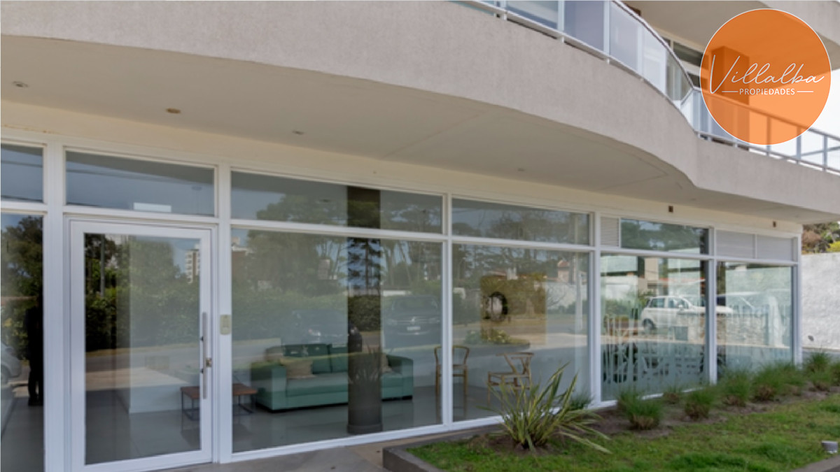 Apartamento ID.3309 - Vende apartamento en playa mansa de 1 dormitorio con parrillero, Punta del Este 
