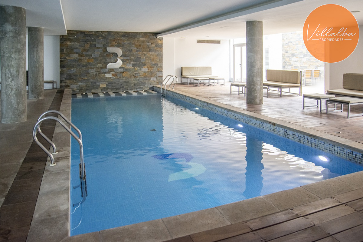 Apartamento ID.2178 - Vende apartamento. Edificio Bonaire. 3 dormitorios con servicios. Brava, Peninsula, Punta del Este