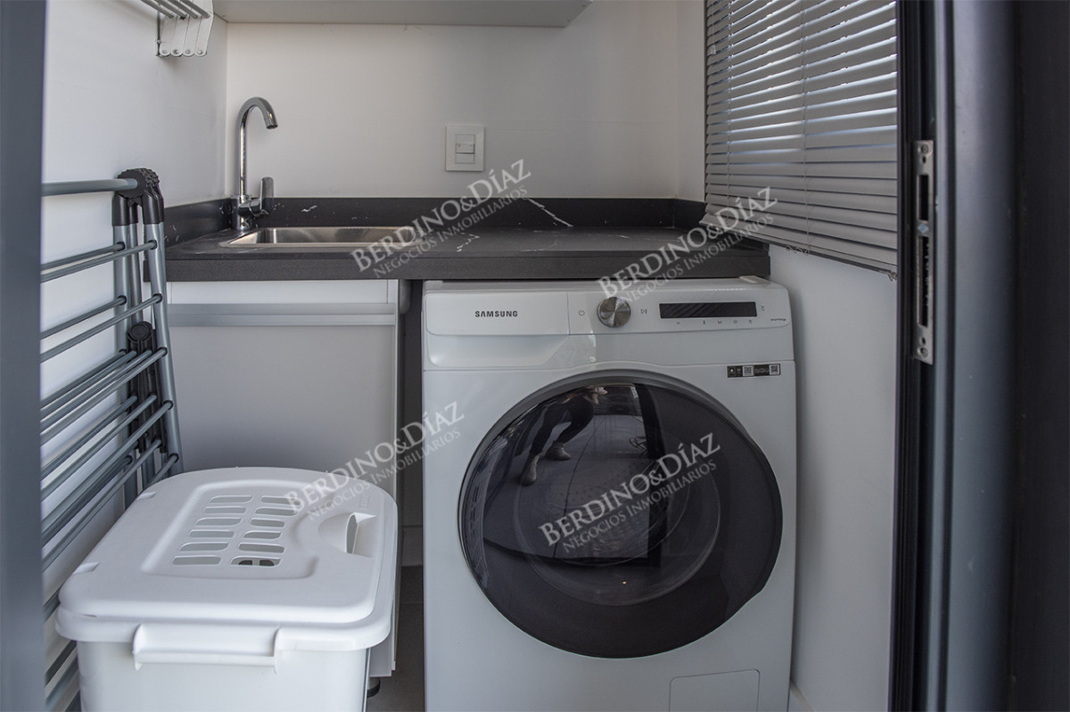 Apartamento ID.2724 - Espectacular departamento de 3  dormitorios en Ventian Playa Mansa.