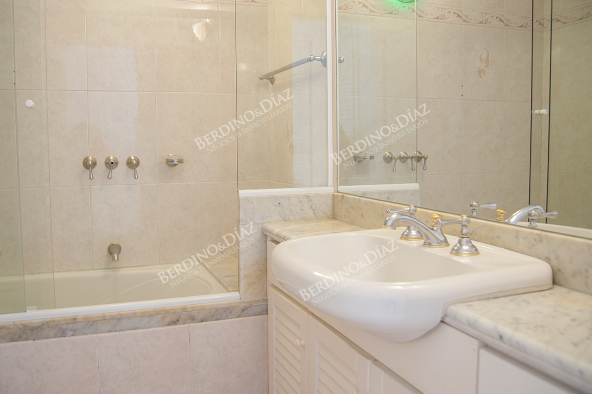 Apartamento ID.2468 - Hermoso Departamentocon agradable vista.