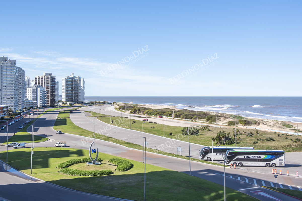 Apartamento ID.2477 - Apartamento en Brava, Torre Imperiale - Punta del Este