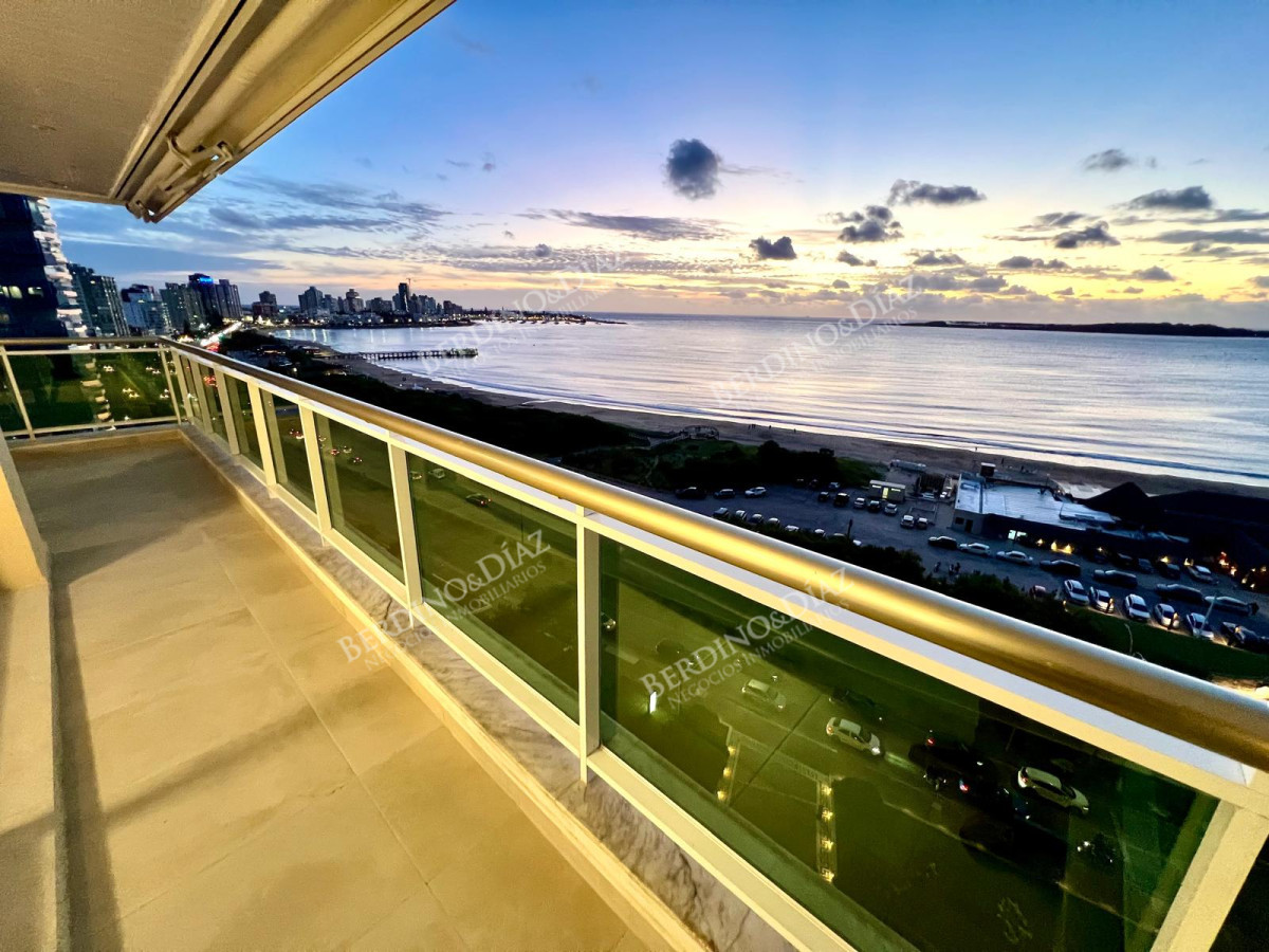 Apartamento ID.1301 - Apartamento a la venta en primera linea en CORAL TOWER