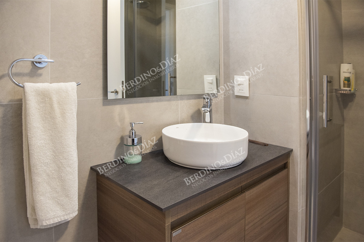 Apartamento ID.2724 - Espectacular departamento de 3  dormitorios en Ventian Playa Mansa.