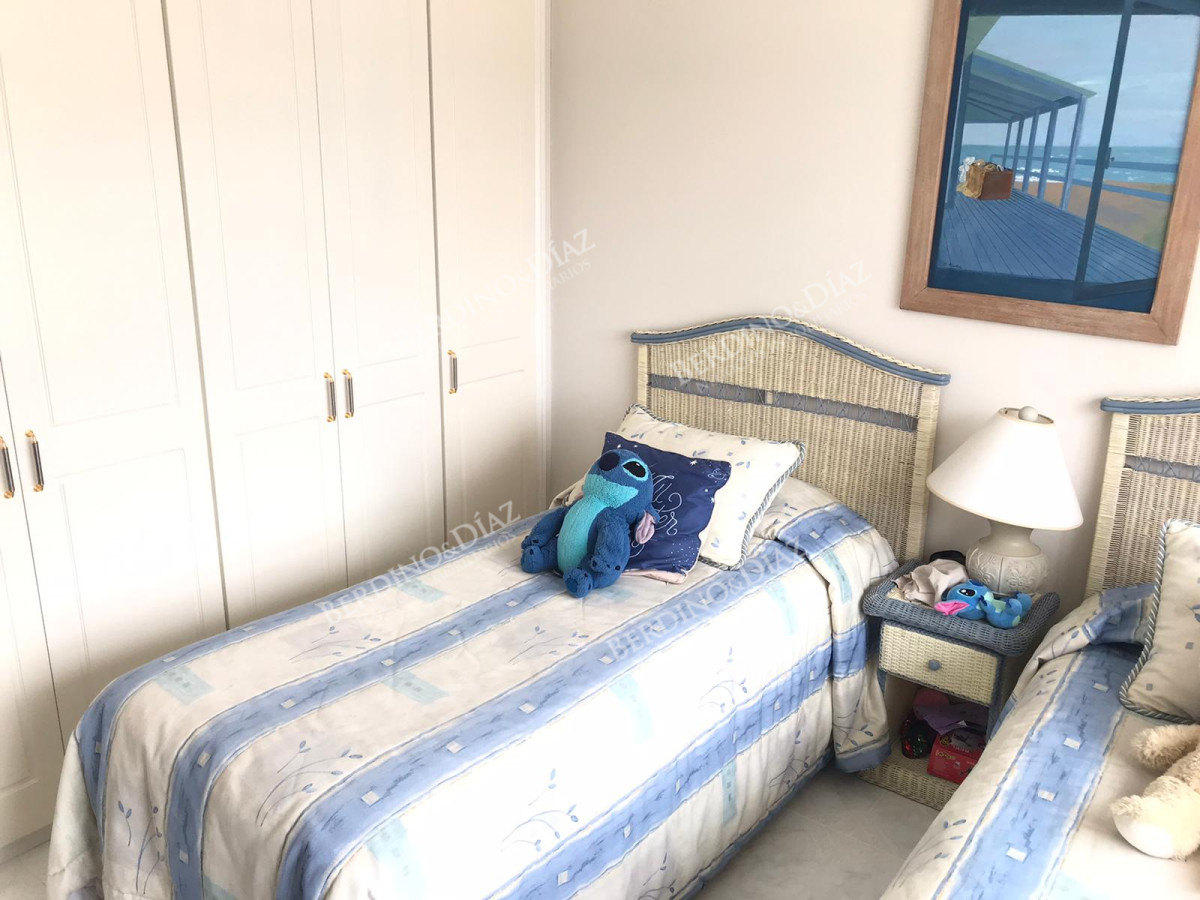 Apartamento ID.1295 - Apartamento esquinero en Playa Mansa