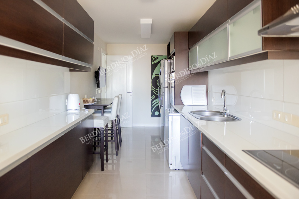 Apartamento ID.2477 - Apartamento en Brava, Torre Imperiale - Punta del Este