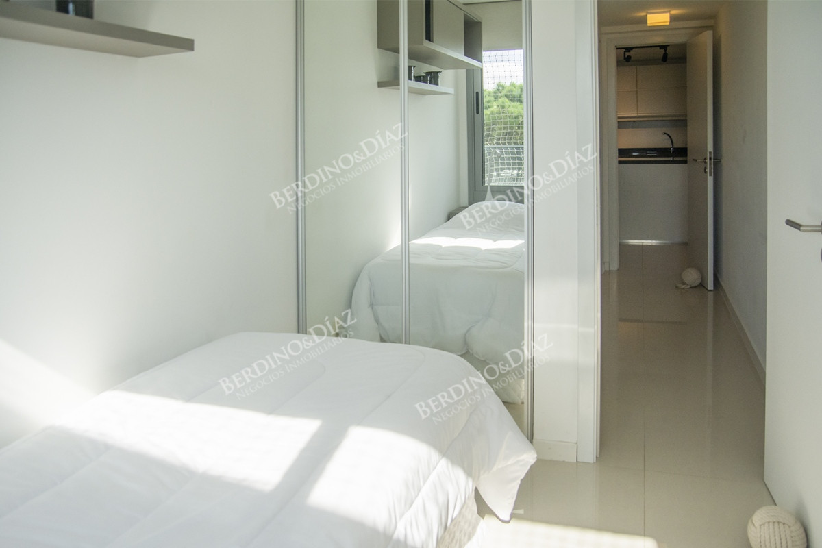 Apartamento ID.2688 - Apartamento en venta en Torre esmeralda de 3 dormitorios , en Punta del Este
