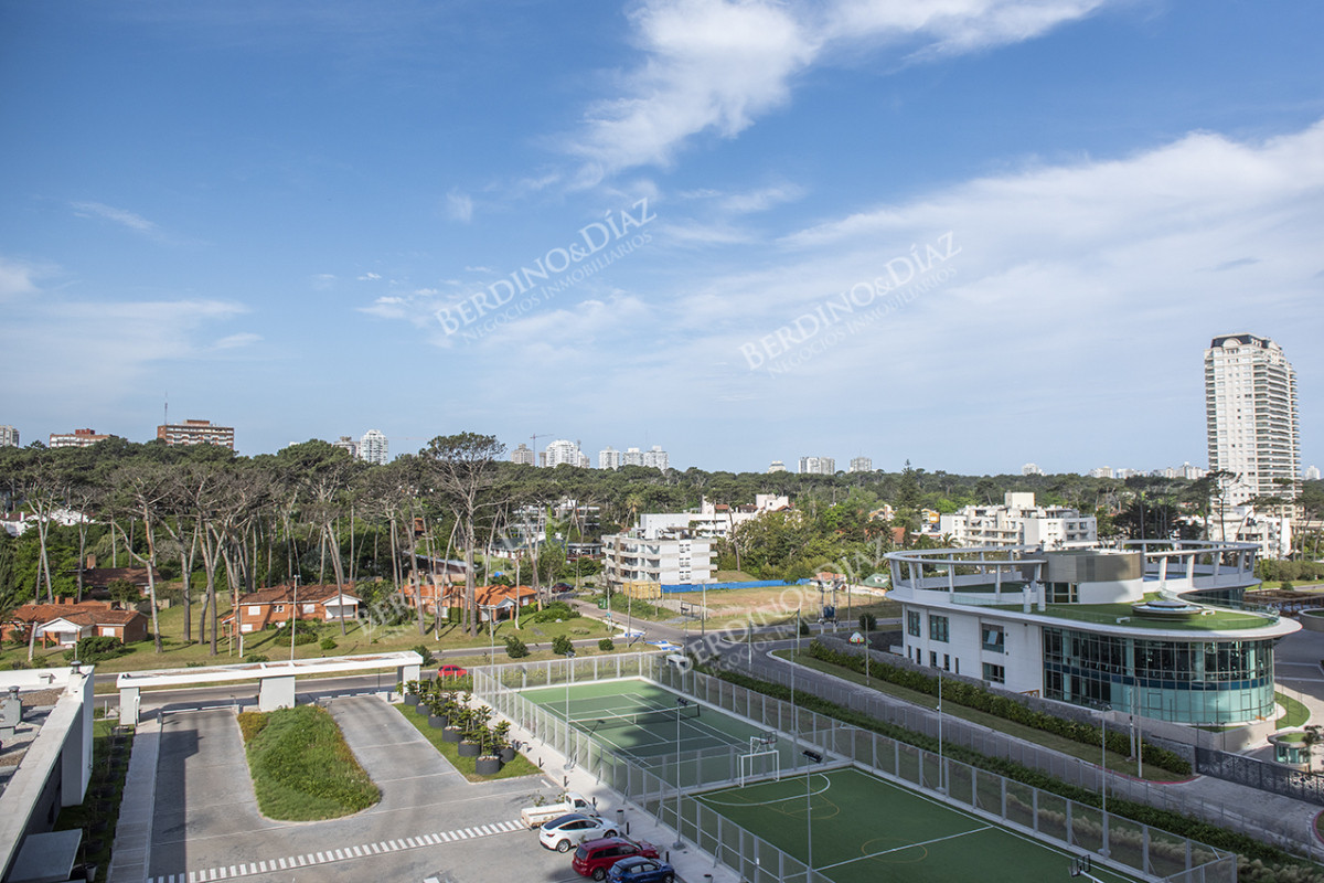 Apartamento ID.2724 - Espectacular departamento de 3  dormitorios en Ventian Playa Mansa.