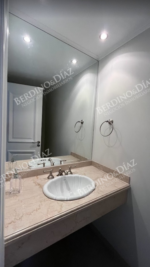 Apartamento ID.2745 - Departamento de 2 dormitorios en venta en Le Jardin, Punta del Este