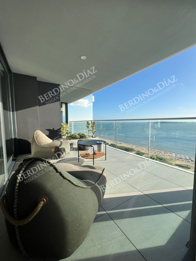 Apartamento ID.2545 - VENETIAN en venta de 3 dormitorios en suite Punta del Este