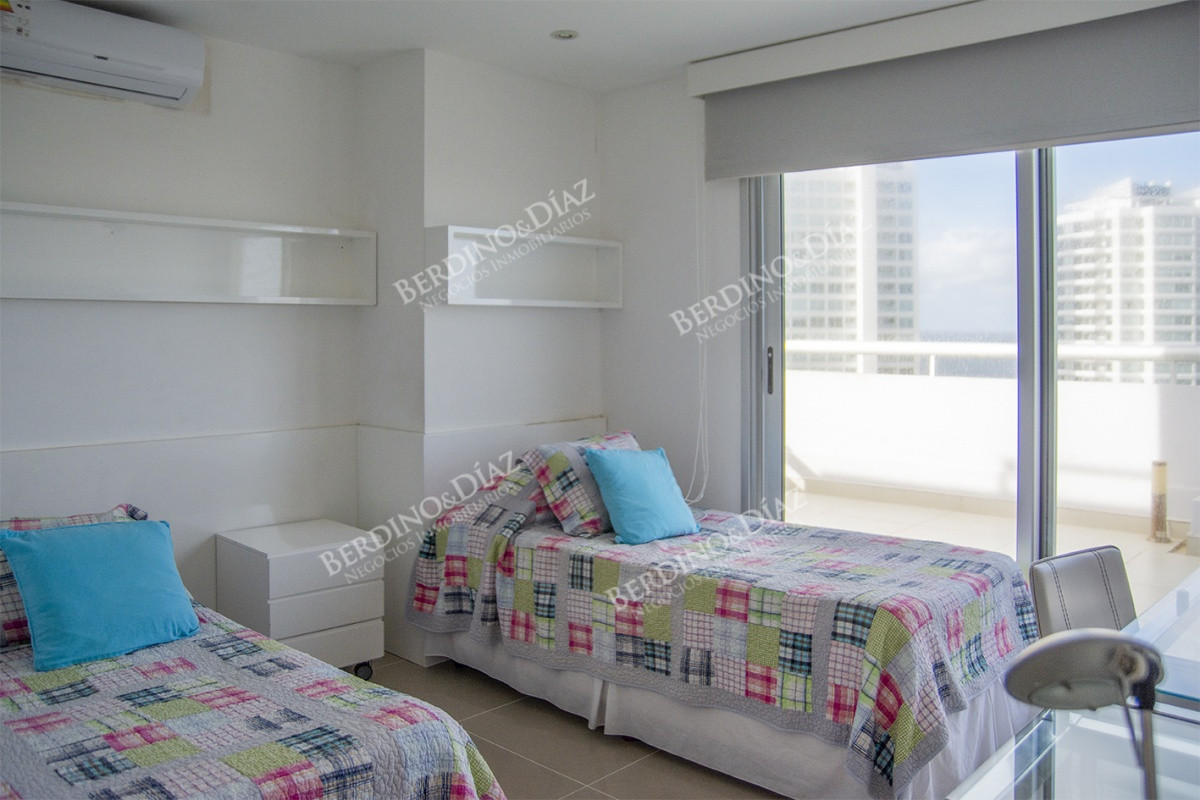 Apartamento ID.3030 - Departamento de 3 dormitorios en piso alto, Quartier del Mar, en venta.