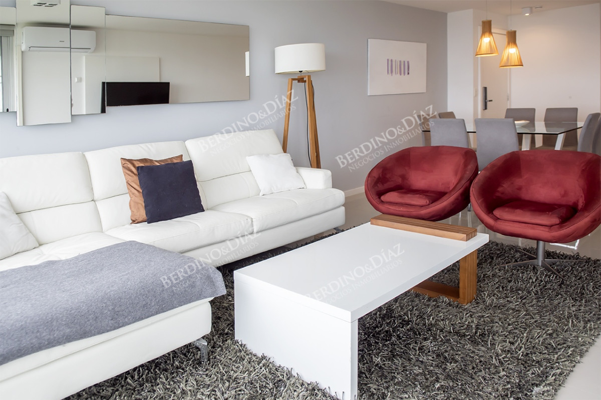 Apartamento ID.2463 - Departamento 3 dormitorios en venta. Oportunidad en Playa Mansa