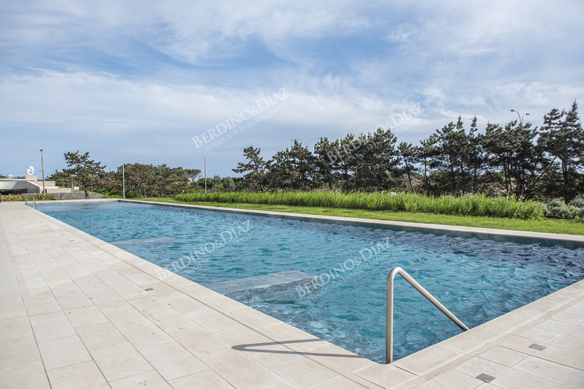 Apartamento ID.2724 - Espectacular departamento de 3  dormitorios en Ventian Playa Mansa.