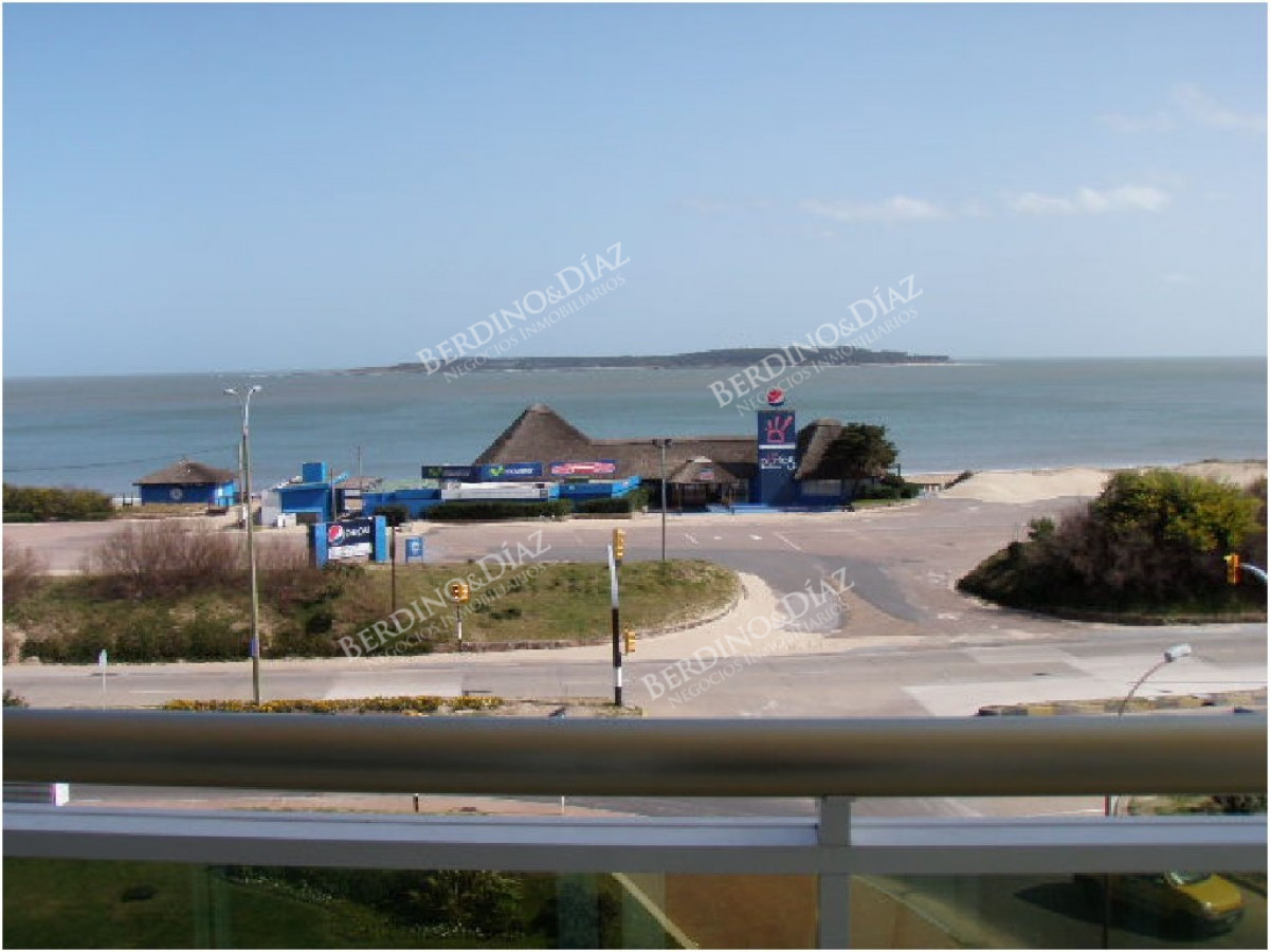 Apartamento ID.1300 - Hermoso Departamento en venta en Coral Tower.
