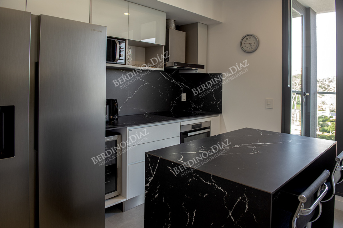 Apartamento ID.2724 - Espectacular departamento de 3  dormitorios en Ventian Playa Mansa.