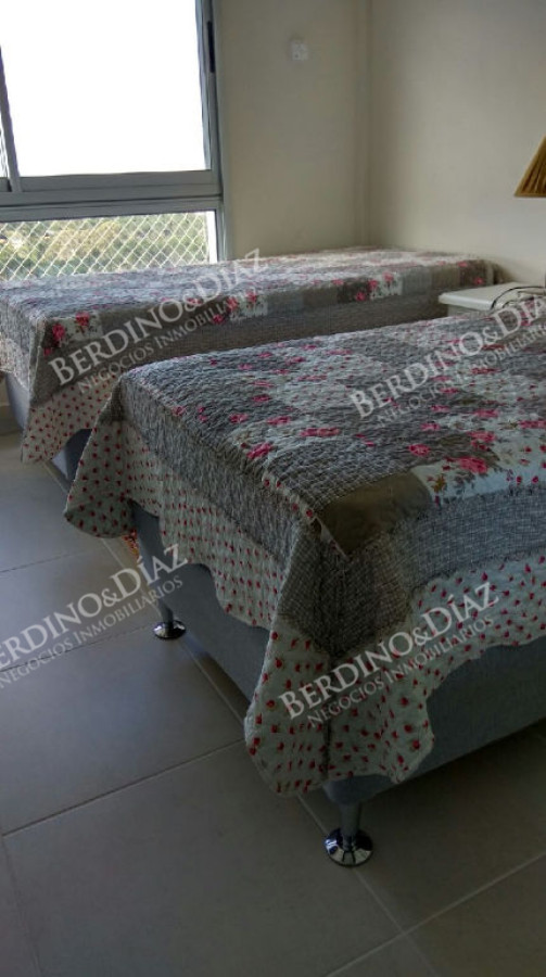 Apartamento ID.1280 - Hermoso Departamento en venta 3 dormitorios, tiene  azotea propia es un  PH.