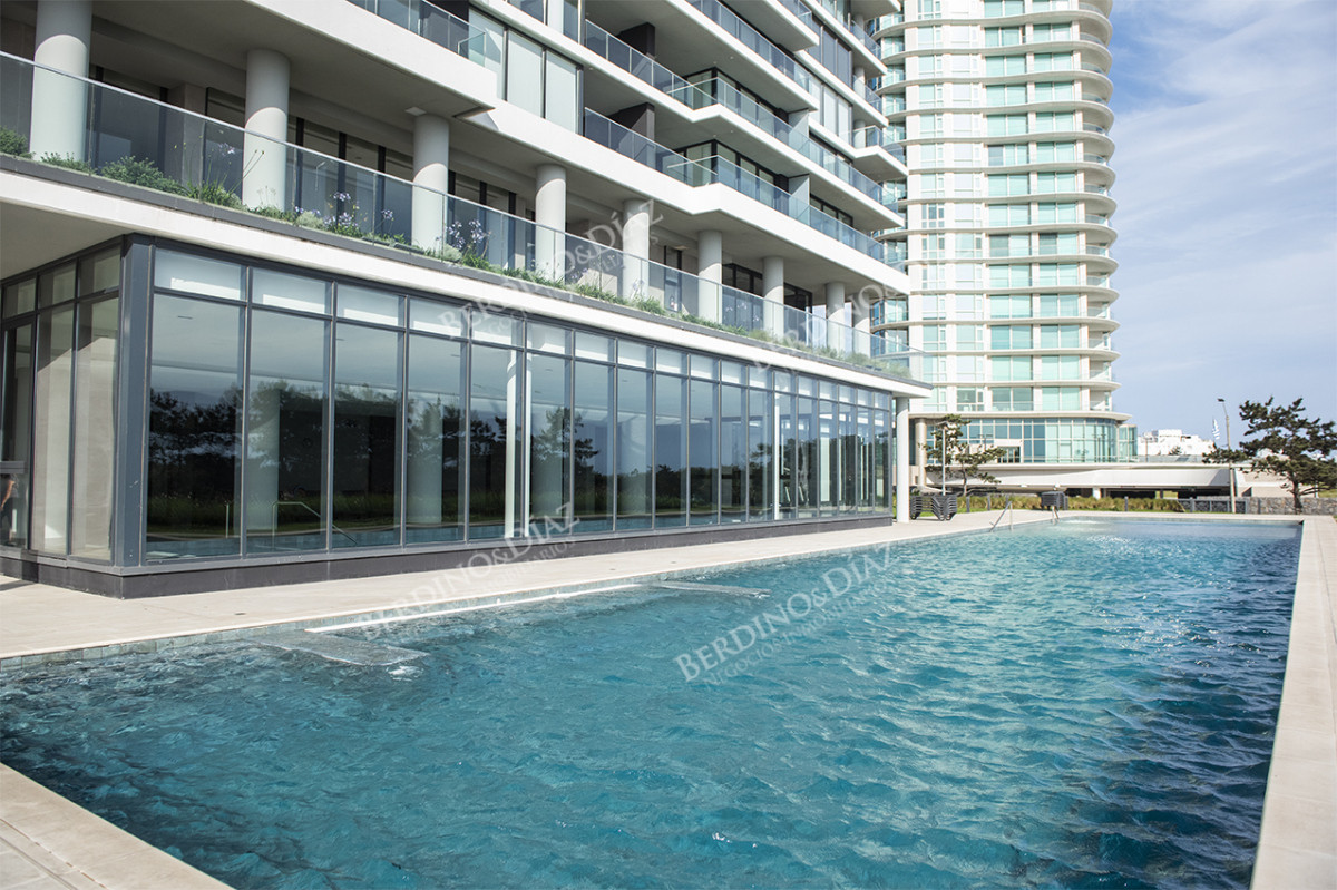 Apartamento ID.2724 - Espectacular departamento de 3  dormitorios en Ventian Playa Mansa.