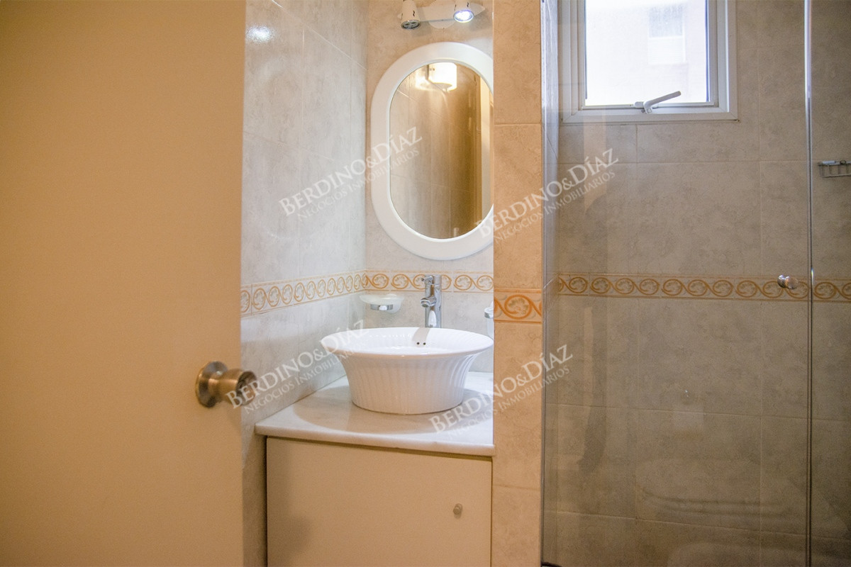 Apartamento ID.2062 - Apartamento 3 dormitorios con parrillero en venta frente al mar
