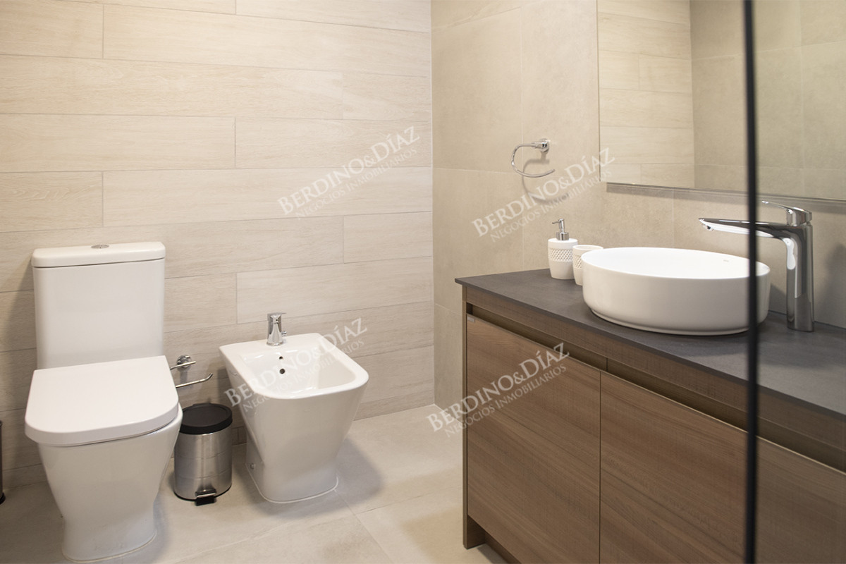 Apartamento ID.2724 - Espectacular departamento de 3  dormitorios en Ventian Playa Mansa.